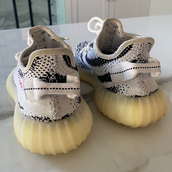 Adidas Yeezy Boost 350 V2 Zebras - Picture 4 of 7